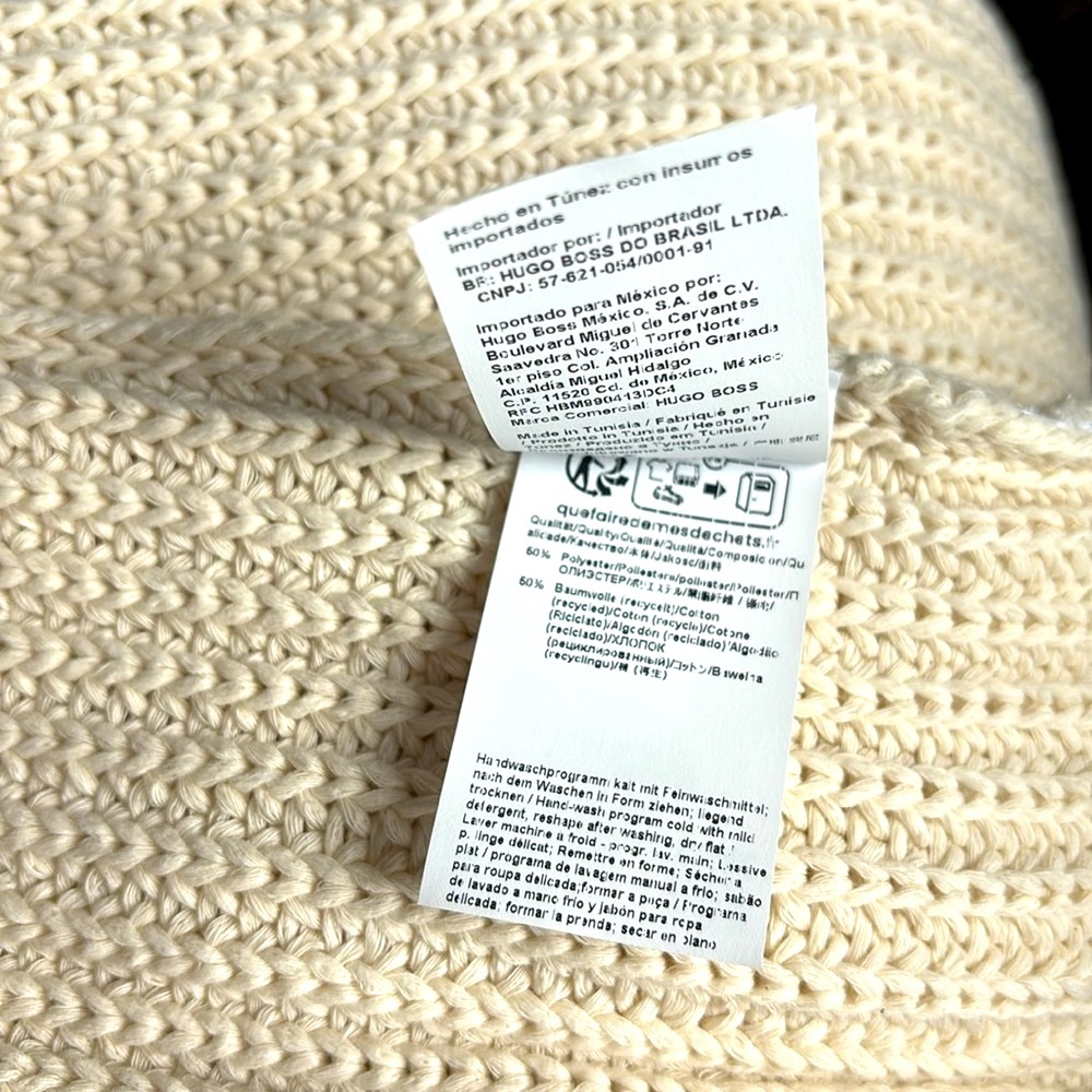 HUGO BOSS Long Sleeve Sweater With V-Neck in Soft Cream, Size Large, NWT - Picture 10 of 10